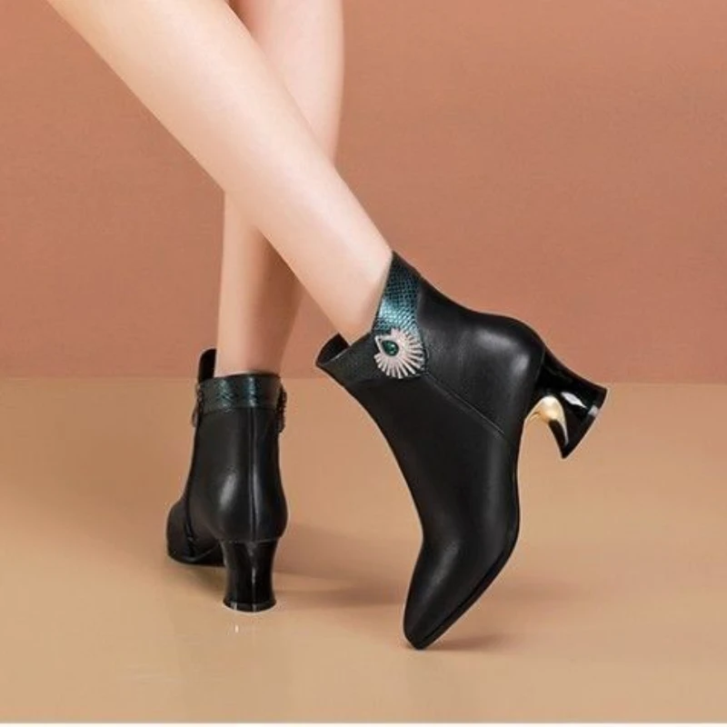 Winter Boots Women's Pu Leather Ankle Boots Ladies Pointed Toe Ankle Boots Side Zip Boots Black Thick Heel Boots