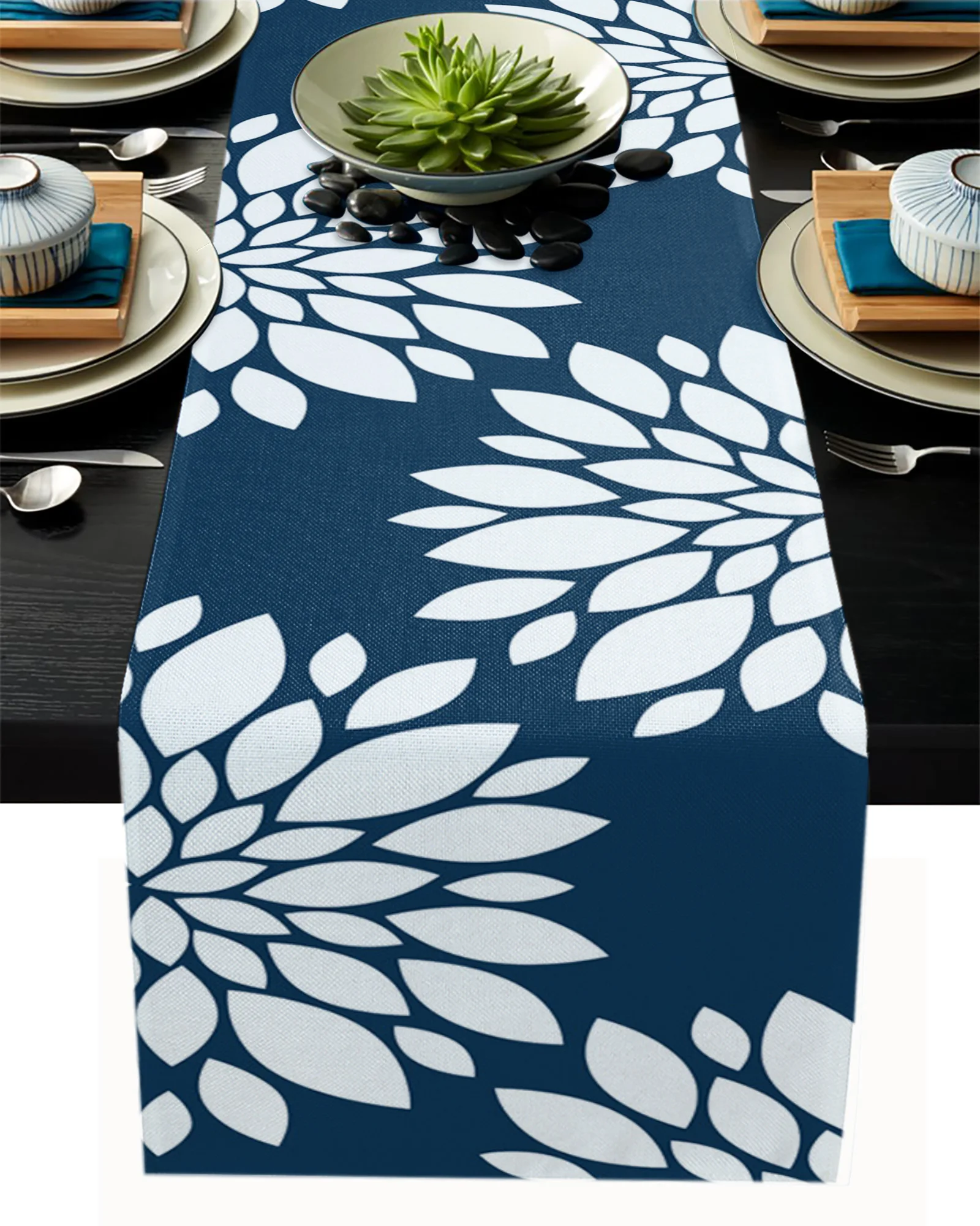 

Blue Flower Dahlia Table Runner for Dining Table Kitchen Decor Anti-stain Rectangular Dining Table Runner Wedding Decoration