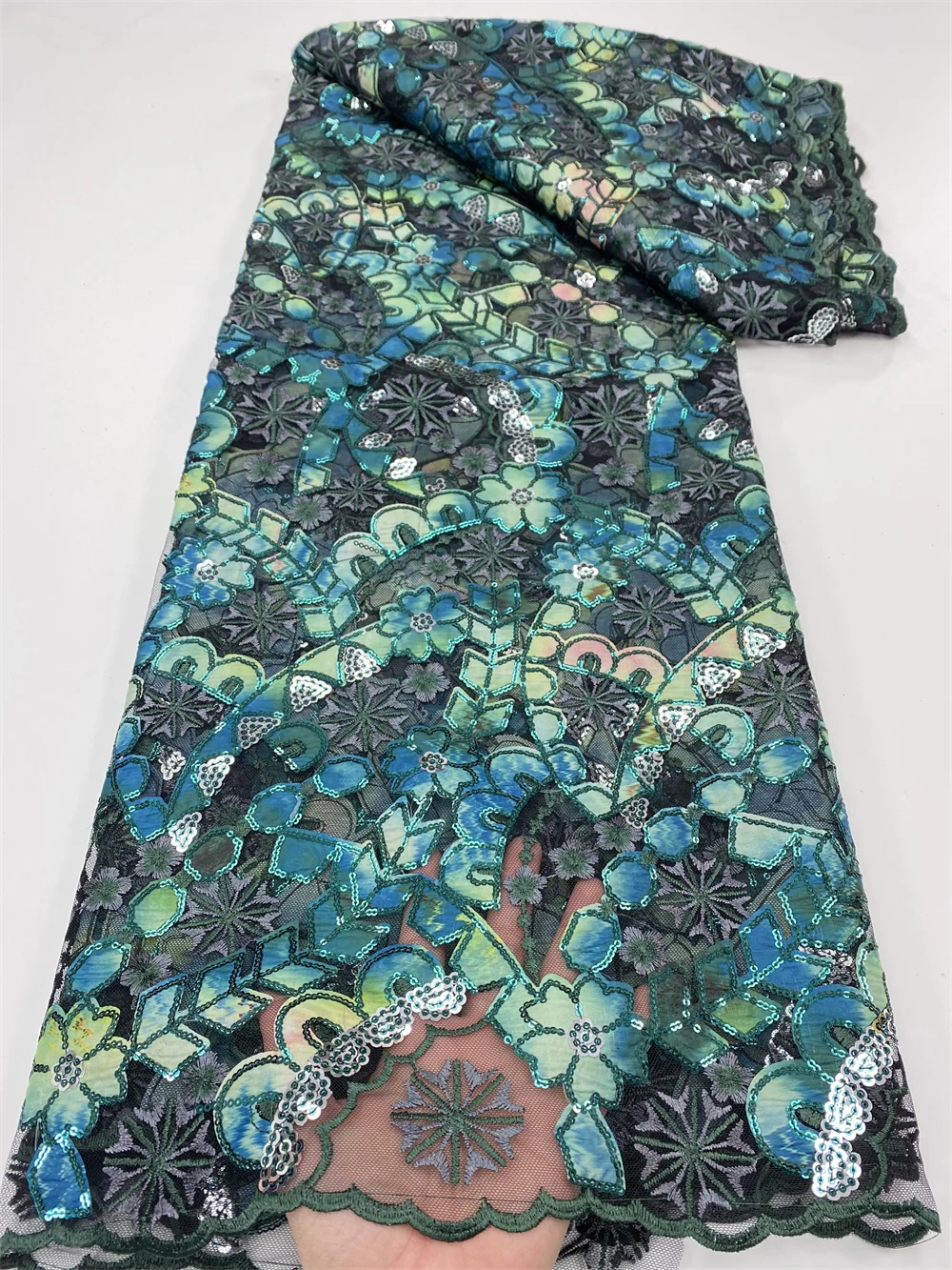 

African Lace Fabric 2022 High Quality French Tulle Mesh Lace Fabric With Sequins Nigerian Lace Fabrics For Wedding Dress 4962B