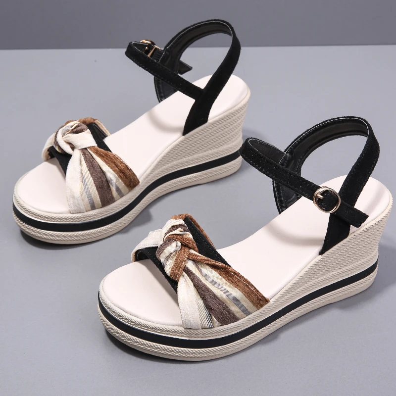 2023 Women Sandals Platform Height Increasing Female Sandals Fashion Leather Buckle Strap Women's Sandals Outdoor Free Shipping