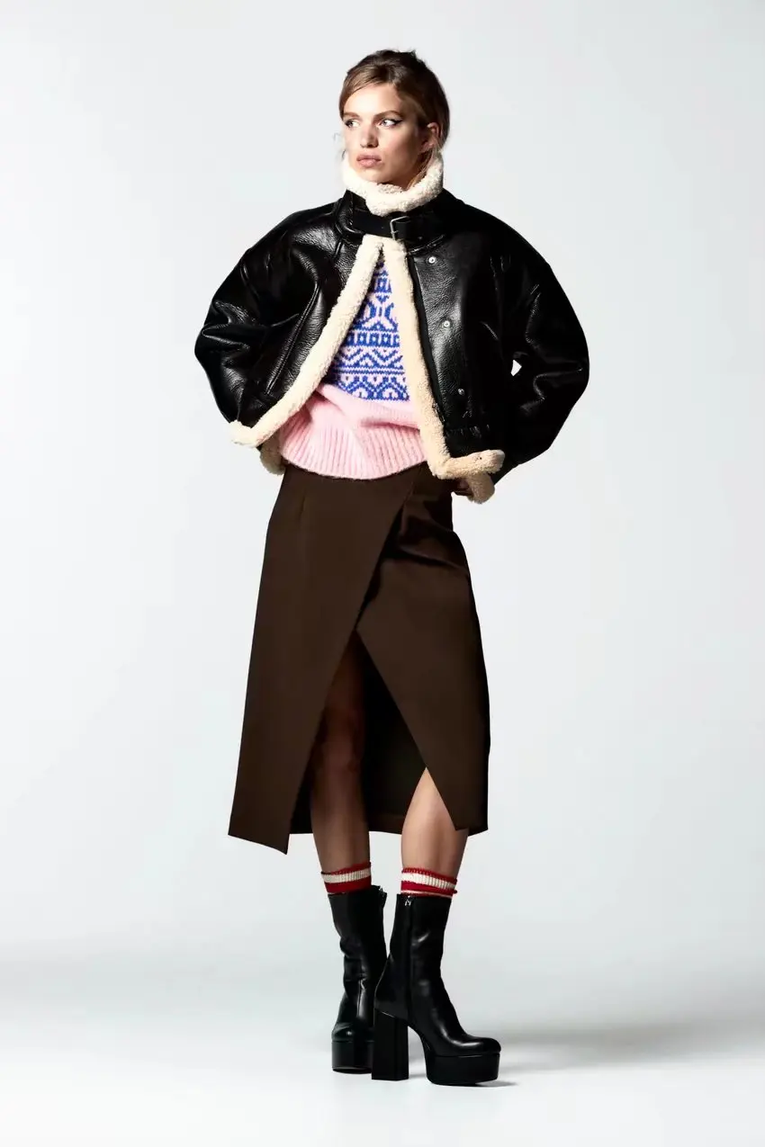 MOLAN Winter Warm Woman Faux Fur Overcoat Loose Long Sleeve Leather Loose Thick Stylish Winter Coat Female Zipper Chic Jacket