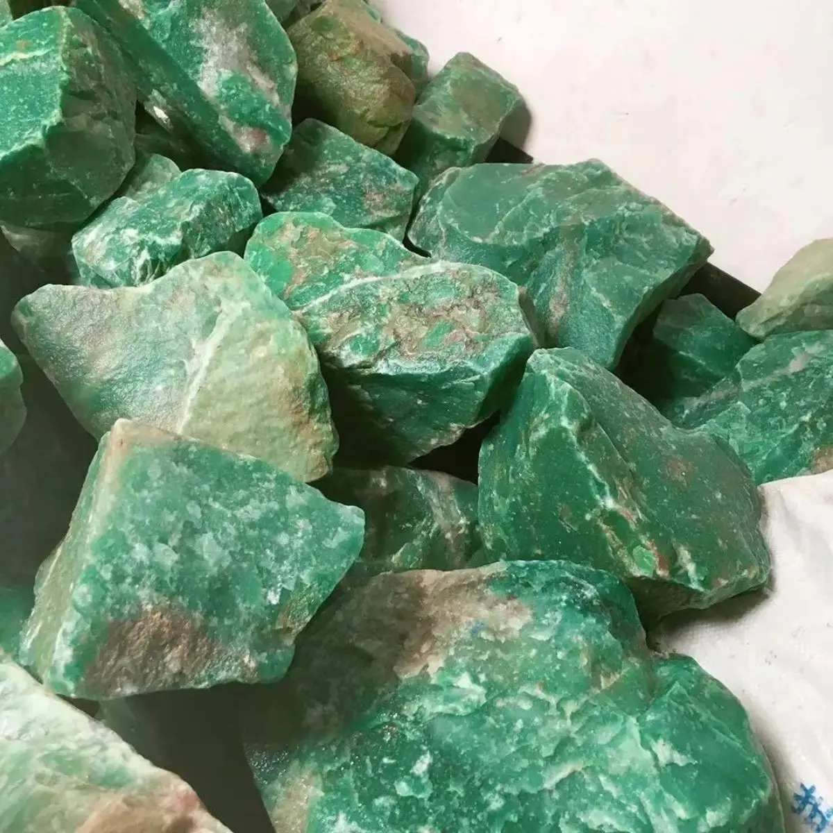 Natural Large Green Dongling Jade Original Stone Ornaments Carved Wool Dongling Jade Raw Material Pendant Bracelet Material