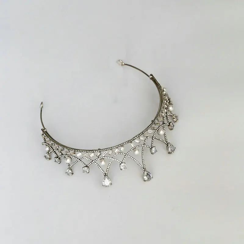 

Gorgeous Zircon Bridal Crown Hair band Beautiful Bridal Wedding Hair Accessories