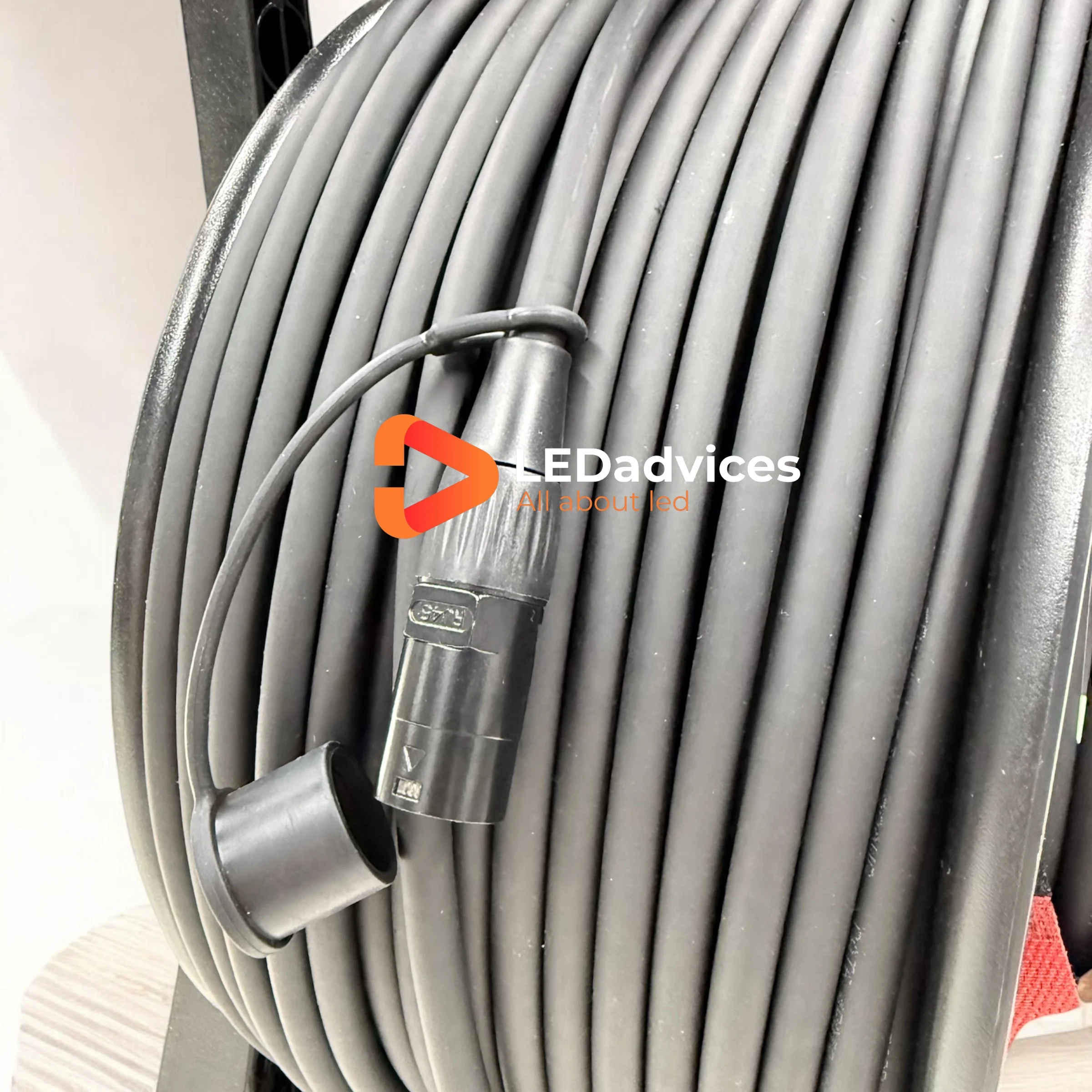 

23AWG SFTP CAT6 Ультрамягкий Ethernet-кабель Двойной экранированный гигабитный сетевой кабель для освещения сцены Светодиодный дисплей 30M 50M с катушкой