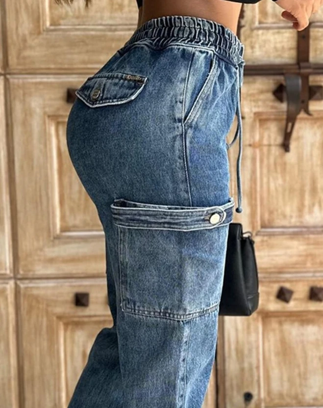 Рисунок 2 - Джинсы женские с карманами