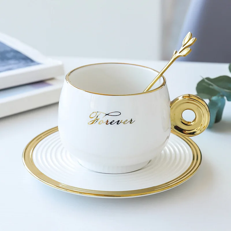 

Mugs Coffee Cups Ceramic Set Nordic Style Letter Cup and Saucers Light Luxury Drawing Phnom Penh Business Office Water Cup 240ML