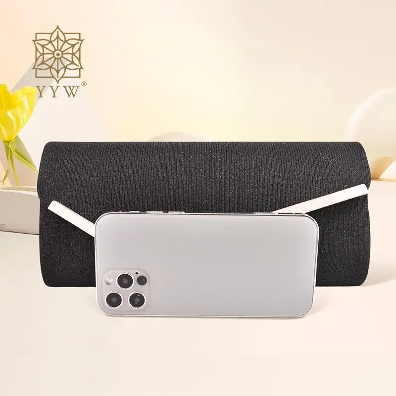 Рисунок 4 - Женский вечерний клатч-конверт