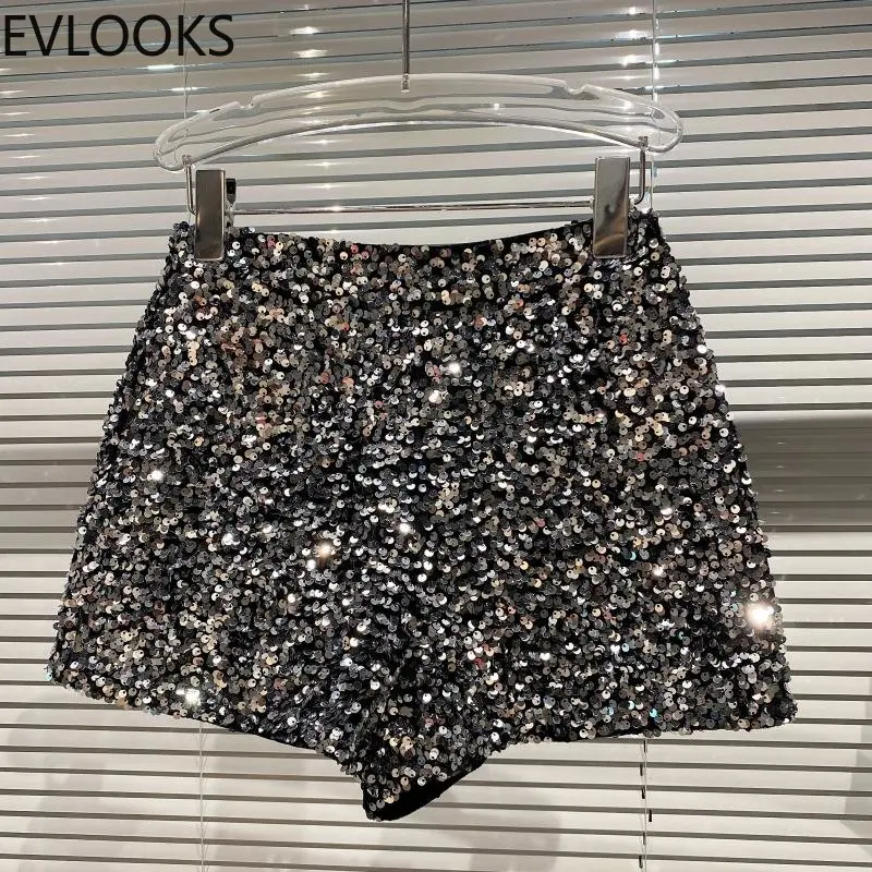 

2022 New Spring and Autumn Black Velvet Shorts Women Sequined Shiny Versatile Short Pants Clubwear Shorts Hot Pants High Street
