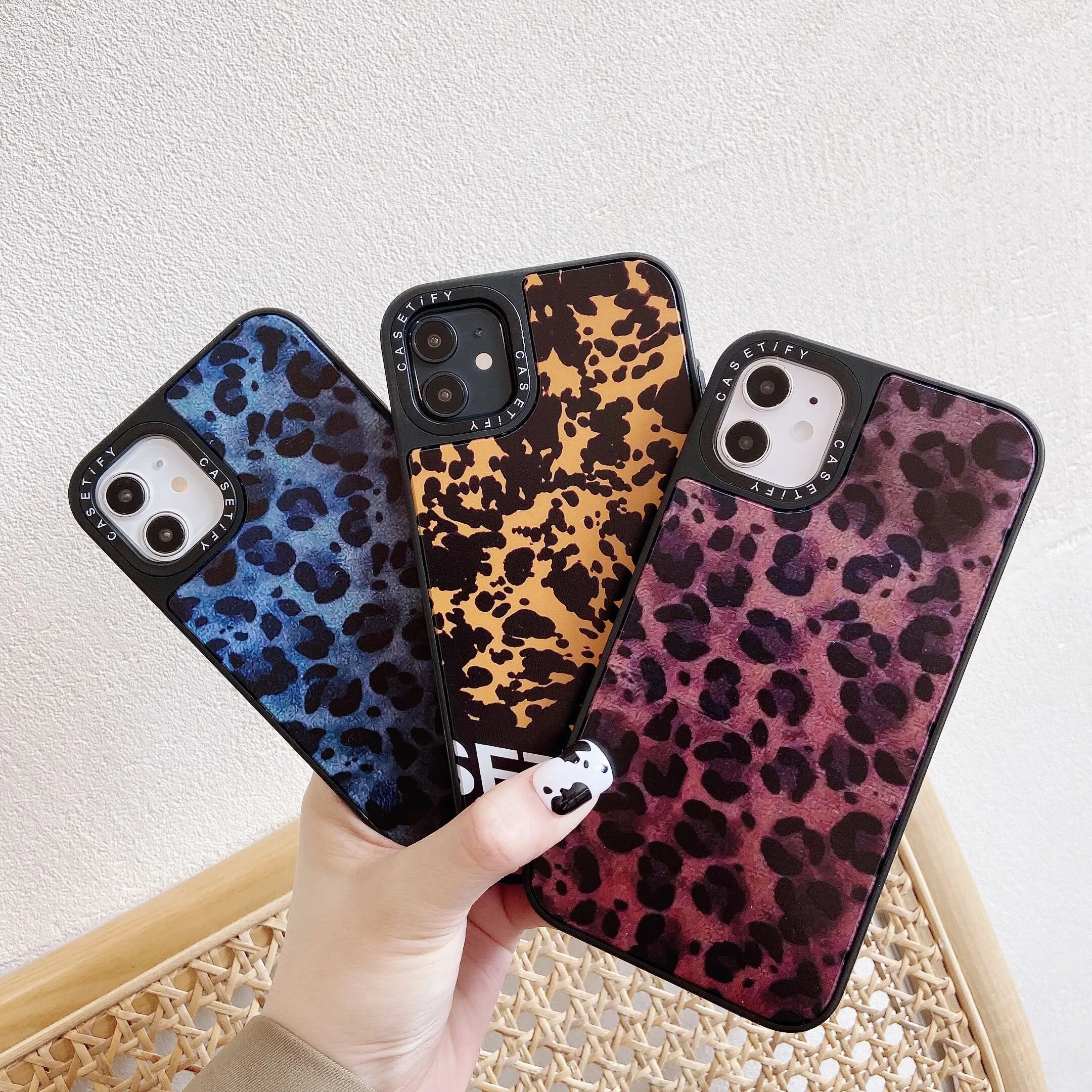 

Fashion Leopard Print Liquid Phone Cases For iPhone 13 12 11 Pro Max XR XS MAX 8 X 7 SE 2020 Lady Girl Anti-drop Soft TPU Cover
