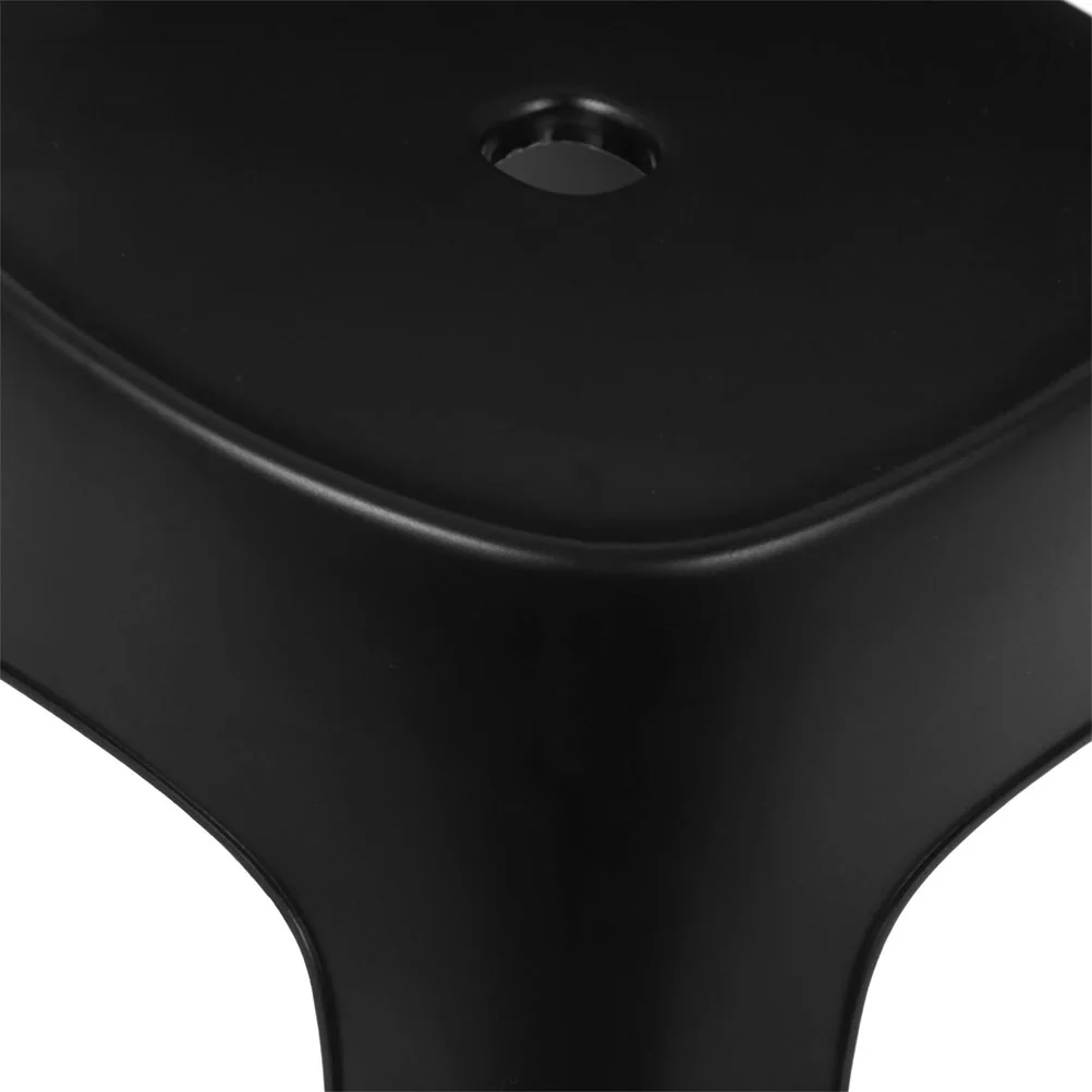 Рисунок 5 - пластиковый стул для ног