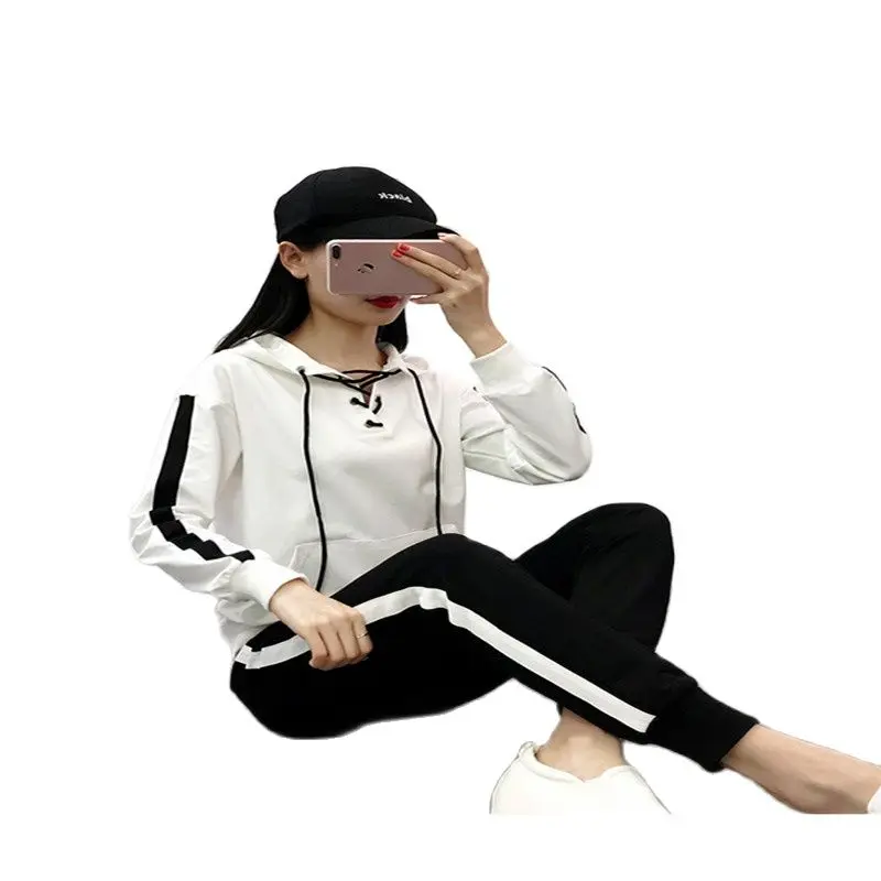 Демисезонные женские спортивные костюмы облегающие комплекты из 2 предметов