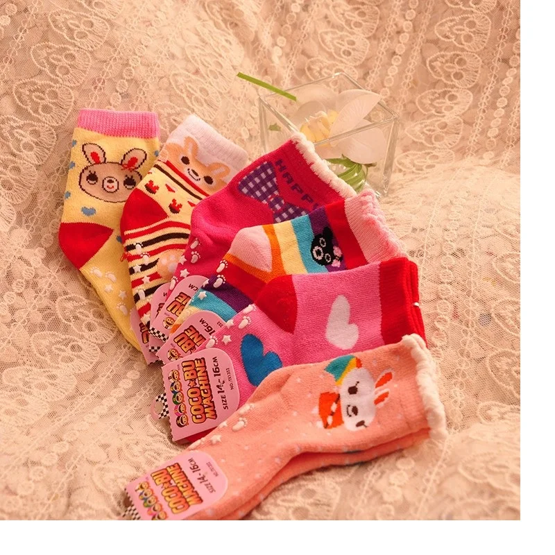 Зимние хлопковые носки для маленьких девочек 1 шт./Лот 1-7 лет Мультяшные