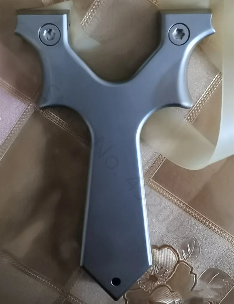 

Titanium alloy Hunting Slingshot professional Shooting Tactical game Competition Toy Catapult Bow Rubber band Collection Gift