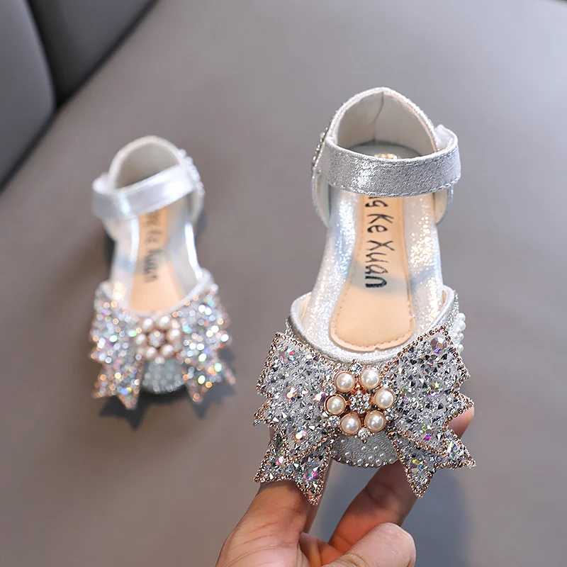 

New Girls Princess Shoes Kids Sandals Childrens Pearl Bow Rhinestones Dance Wedding Performance Shoes Spring Summer