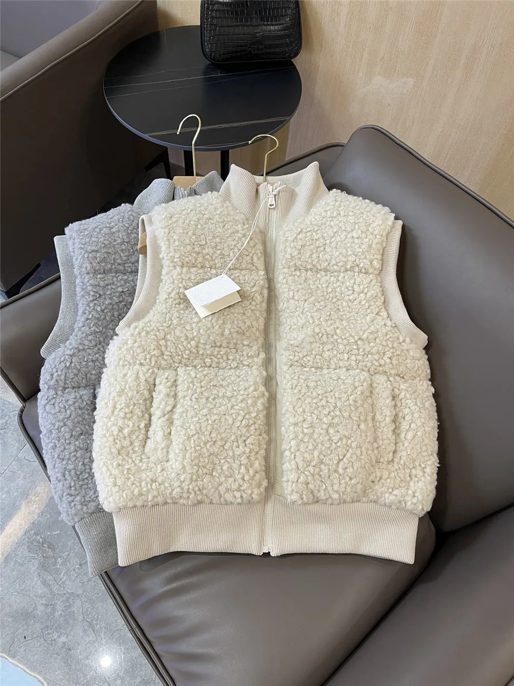 

Осенне-зимний Итальянский новый женский жилет с гусиным пухом B * C вязаный жилет из овечьей шерсти с воротником-стойкой теплый топ