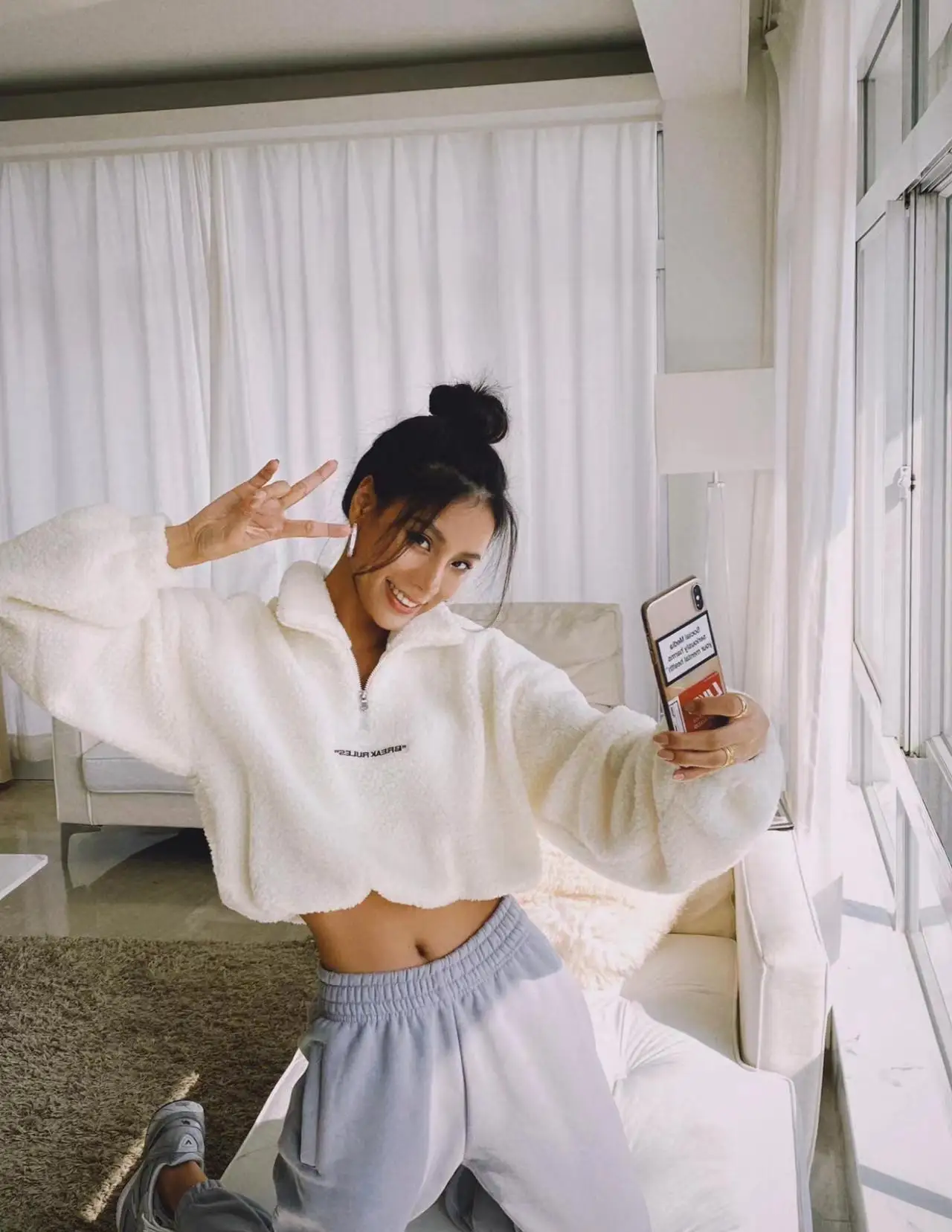 MOLAN бежевая Женская шерстяная толстовка из ягненка новая мода воротник на молнии