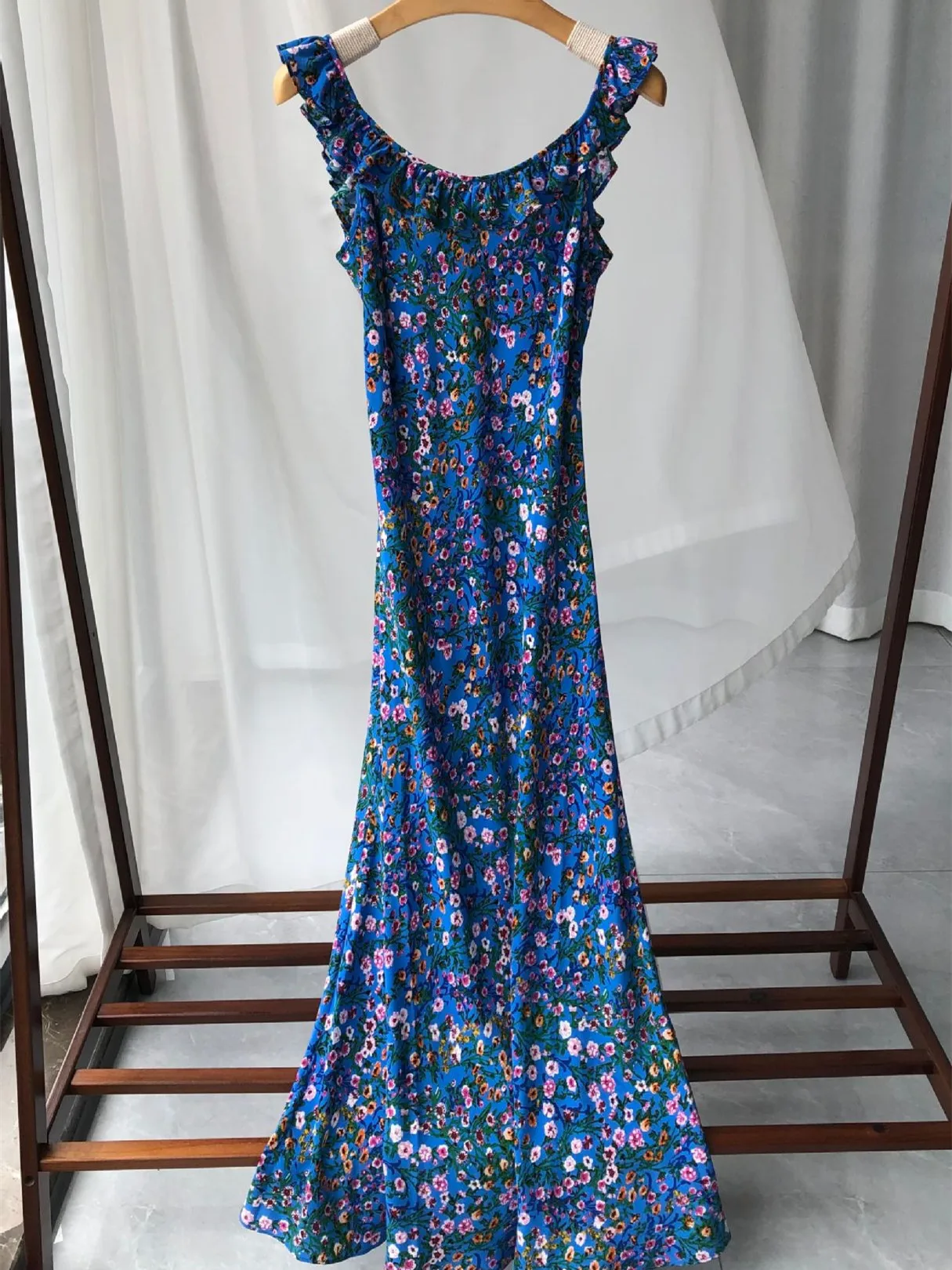 French Women's Romantic Print Ruffle U-Neck Dress 2023 Summer New Ladies 100% Silk Temperament Slim Mid-Length Fishtail Robe