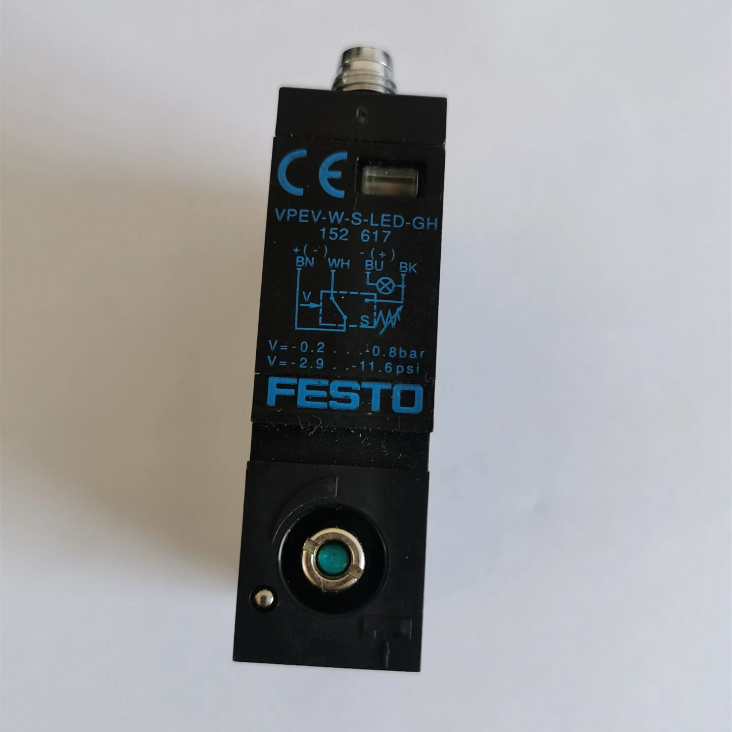 

Датчик освещенности FESTO, реле давления 152617