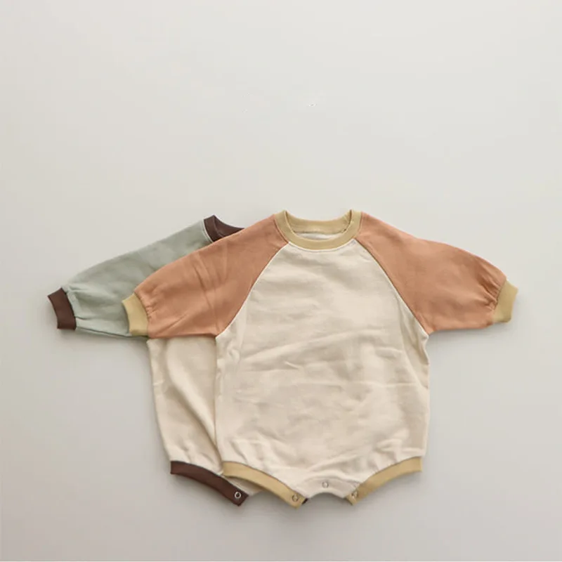 

Korean Baby Autumn New Boys and Girls' Fashionable Contrast Color Raglan Cute Cotton Sweater Triangle Triangle Crawling Jumpsuit