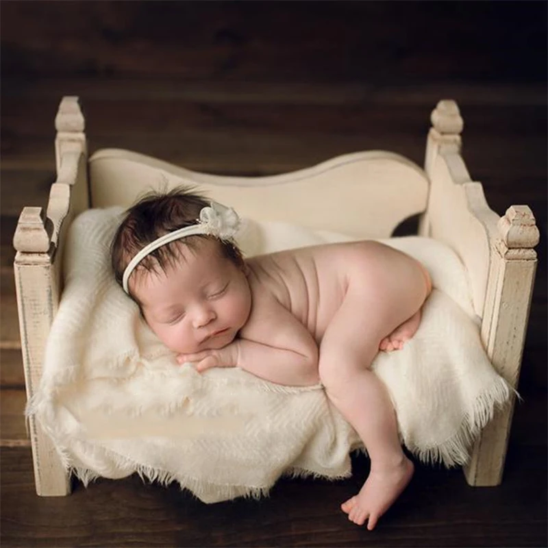 Wooden Newborns Bed Full Moon Baby Crib New Born Sofa Photography Props Shoot Background Infant Furnitures Original Studio Chair