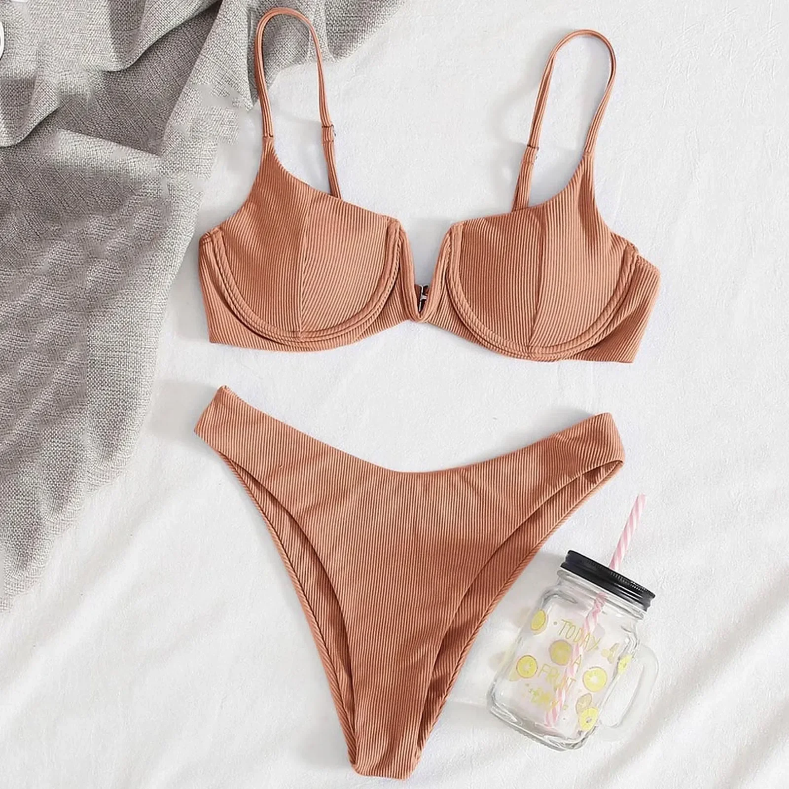 Женский комплект бикини с чашками пуш-ап и