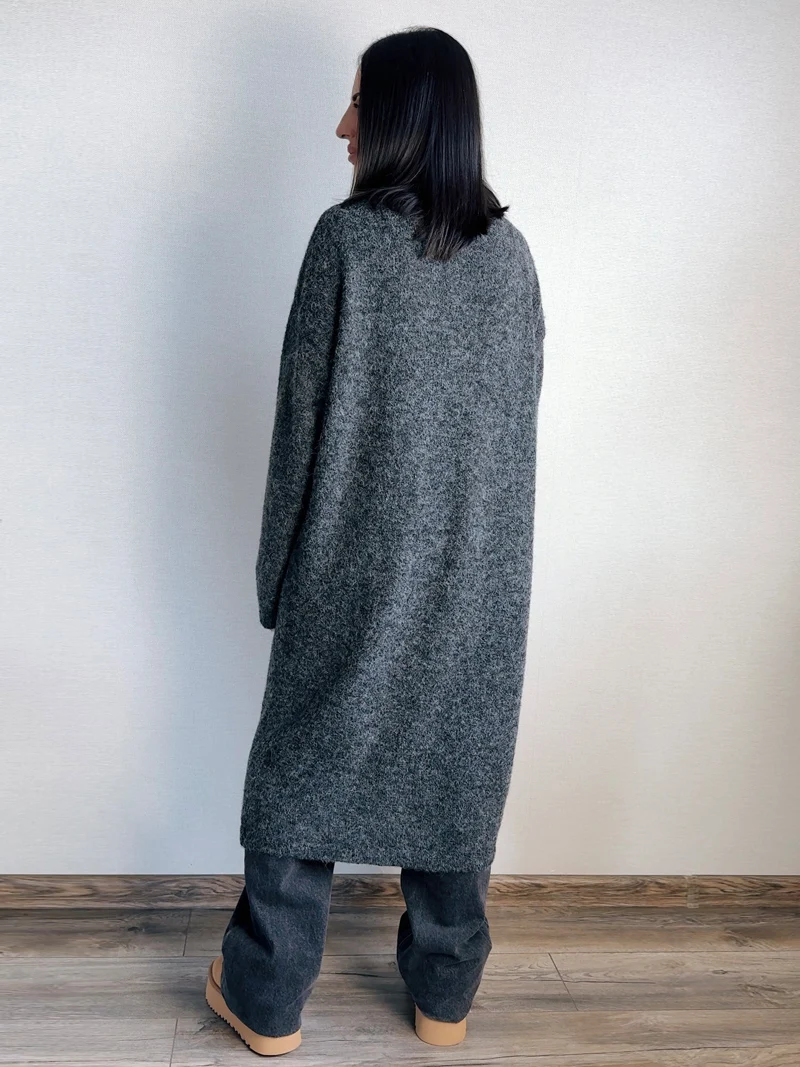 Женский длинный кардиган с V-образным вырезом и длинными рукавами