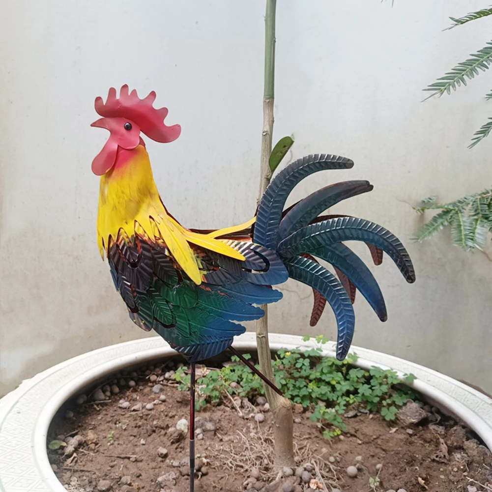 

Iron Garden Rooster Statue Colorful Plug-In Garden Ornaments Weatherproof Threatening Animals Birds Pure Manual Technology