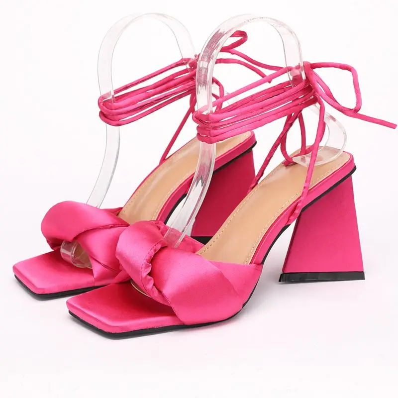 

Женские сандалии в римском стиле, босоножки на высоком квадратном каблуке, со шнуровкой, лето 2022