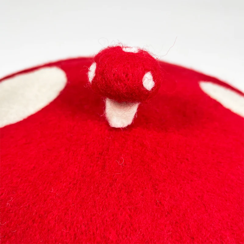 Дизайнерский Женский Берет С Милыми Красными И Белыми Грибами. Теплая Шерстяная