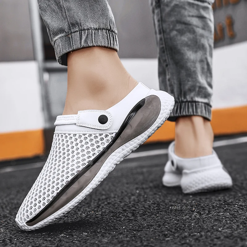 Summer Men Mesh Sandals Lightweight Sneakers Breathable Outdoor Half Slippers Designer Slip-on Mens Loafers Beach Shoes