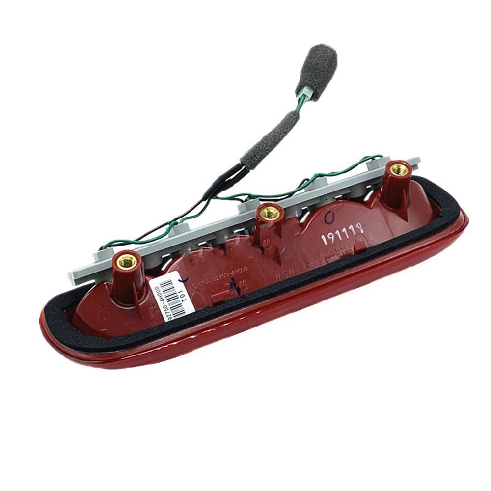 Третья Тормозная осветительная лампа заднего стоп-сигнала