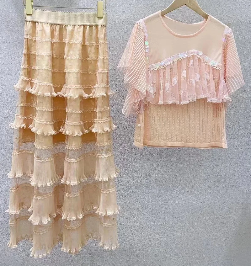 

Женский комплект из топа и юбки, трикотажный комплект из топа с длинной юбкой и кружевной юбки с оборками и привлекательной сетчатой юбки из тюля в стиле пэчворк, осень 2023