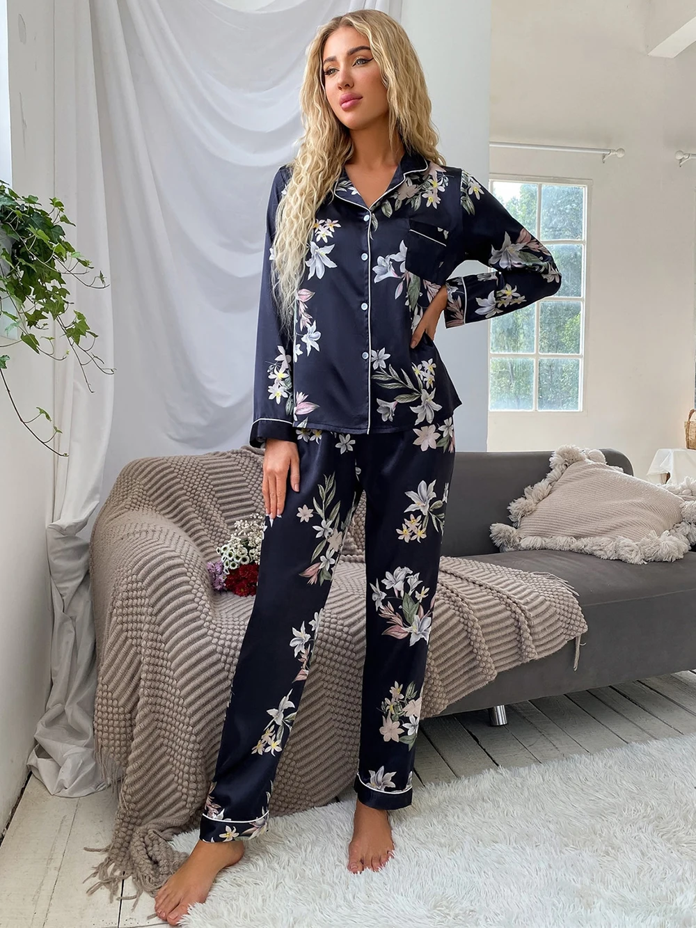 

Women's Pajamas Lapel Neck Floral Print Contrast Piping Blue Satin Long Sleeve Sleepwear Pants PJ Set Night Wear Lougewear