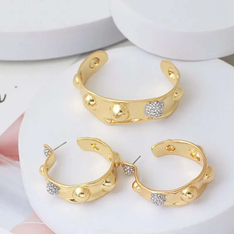 

2022 New Geometric Protruding Rivet Set Small Colorblock Open Wide Bracelet