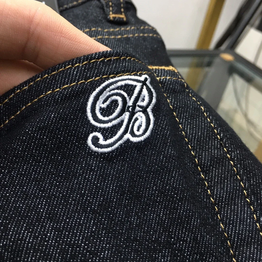 Джинсы мужские прямые эластичные с вышивкой Размеры 29-38