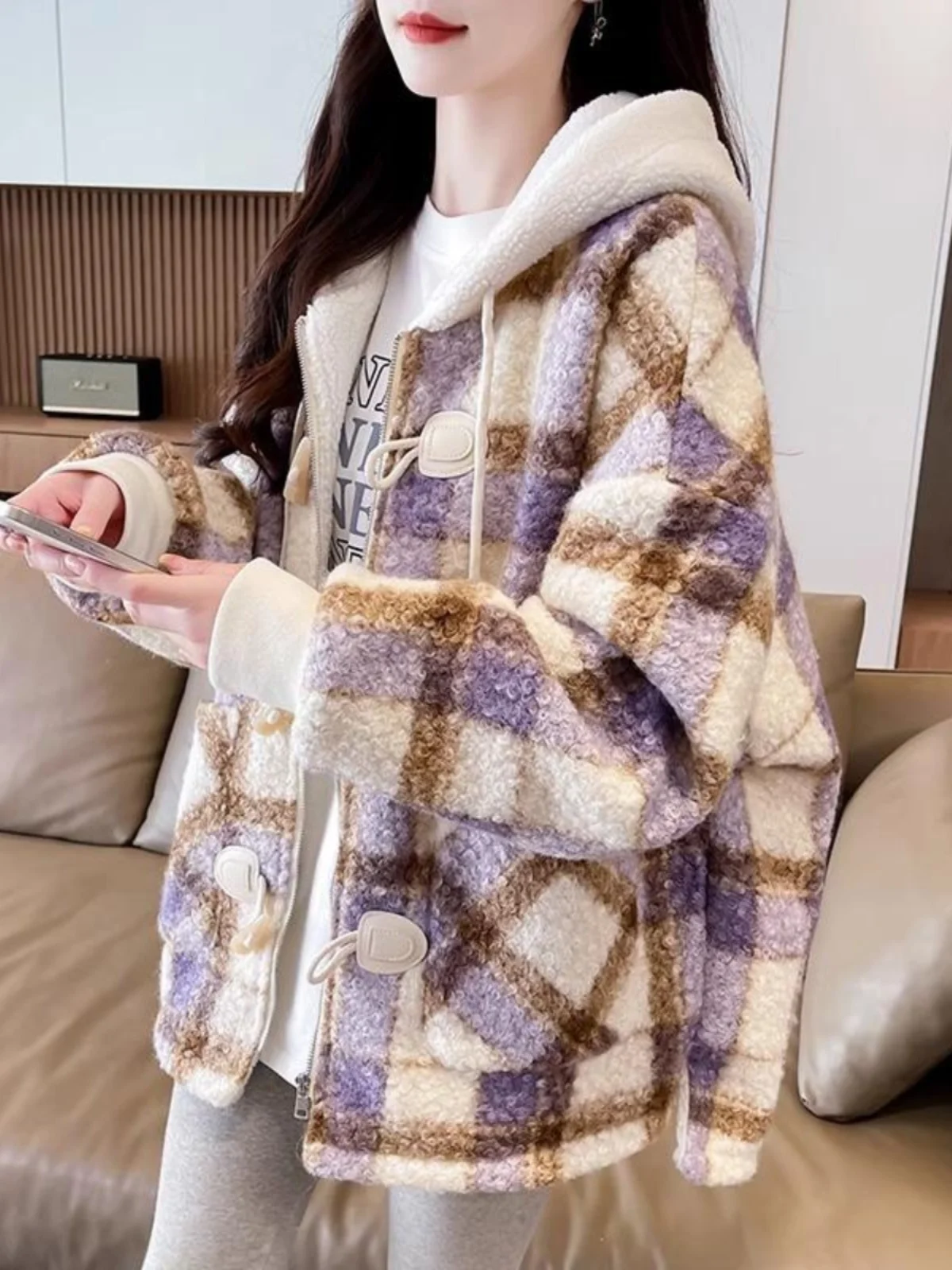 Верхняя одежда из овечьей шерсти с капюшоном женская осень и зима 2024 новинка