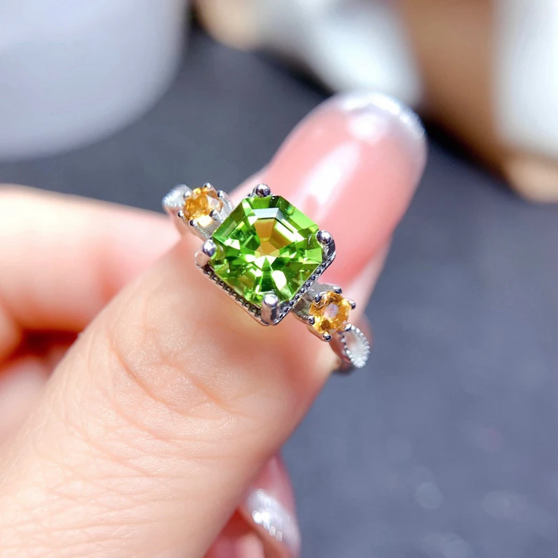 

2 Ct Peridot Green Simulation Cubic Zirconia Rings For Women Banquet Party Silver Color Jewelry Wedding Band Fashion Ring