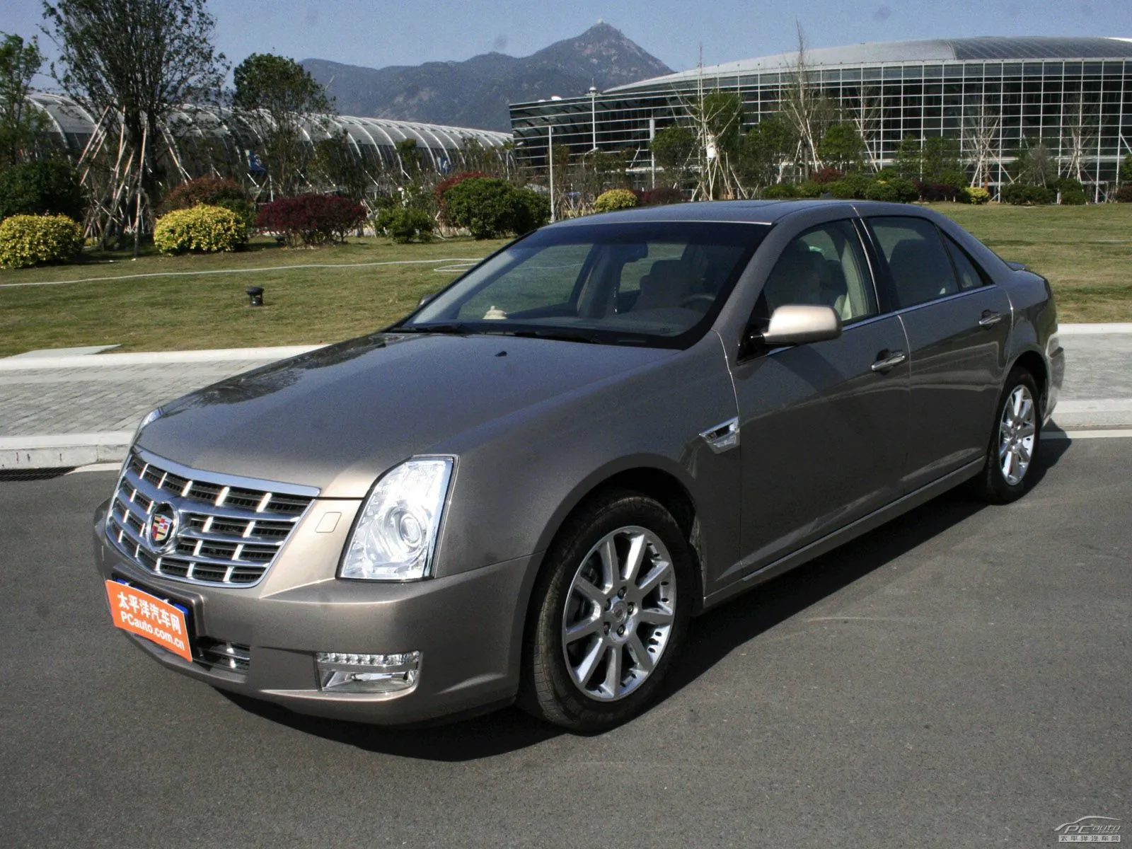 Фото 1 шт. автомобильные аксессуары: противотуманная фара/фонарь для Cadillac SLS 2010-2013 гг., задний фонарь для Cadillac SLS №4