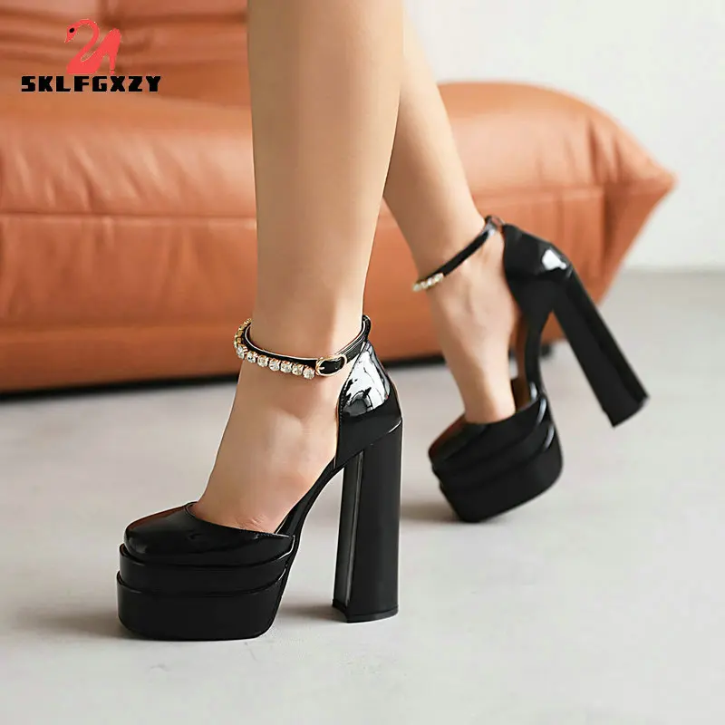 

2022 Patent Leather Women Pumps Big Size 43 Brand New High Heel Buckle Chunky Platform Sexy Goth Mary Jane Footwear Pumps
