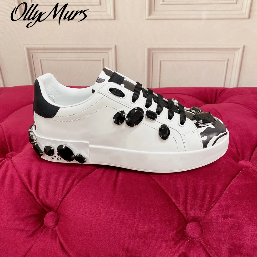 

Женские кроссовки из натуральной кожи, роскошная Осенняя Спортивная Дизайнерская обувь на плоской подошве, с граффити, кристаллами