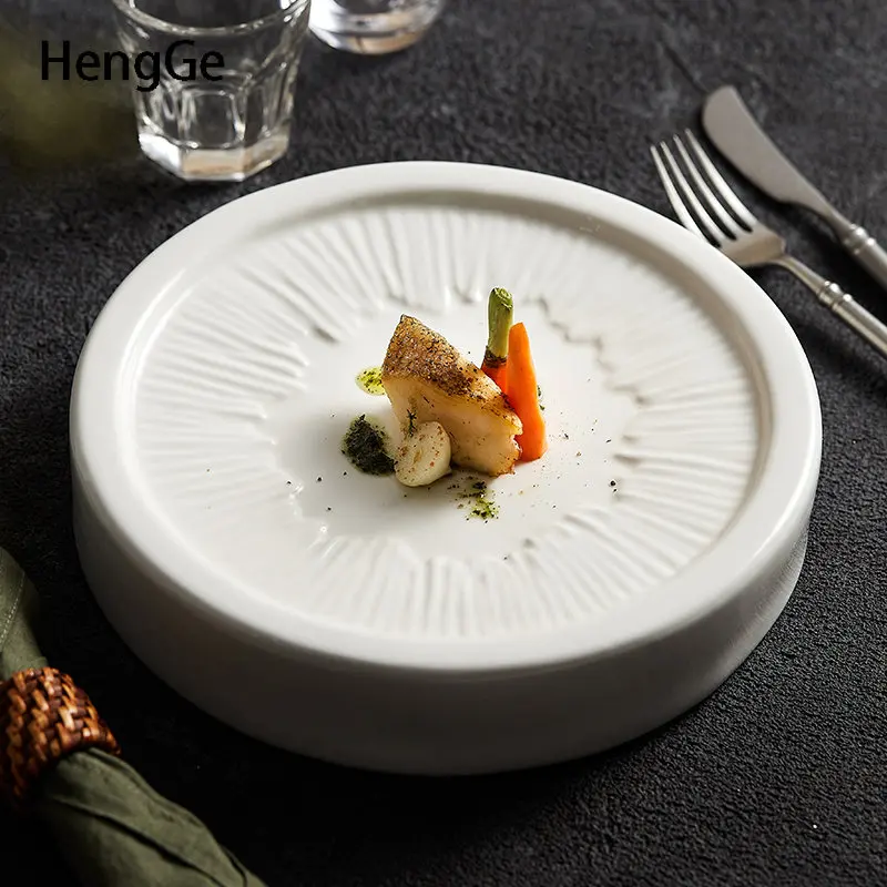 

Круглая керамическая тарелка, простые рельефные полосатые тарелки для стейков, холодное блюдо, тарелка для салата, столовая посуда для рест...