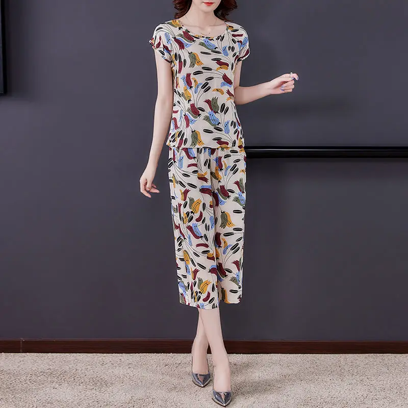 

Women 2022 Summer 2Pcs Print O-neck T-shirt + Pants Two Pieces Set Casual Fashion Tops and Calf-length Trousers Sets Suits N75