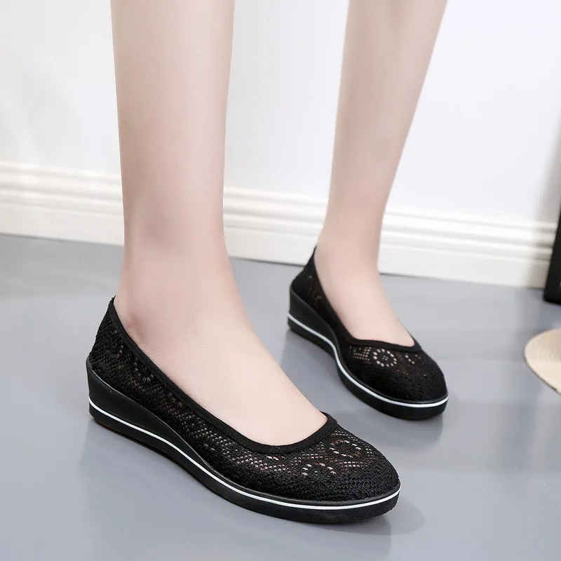 

Women Flats 2023 Black Hollow Breathable Slip on Wedges Nurse Shoes Ladies Summer White Non-slip Work Loafers Zapatos De Mujer