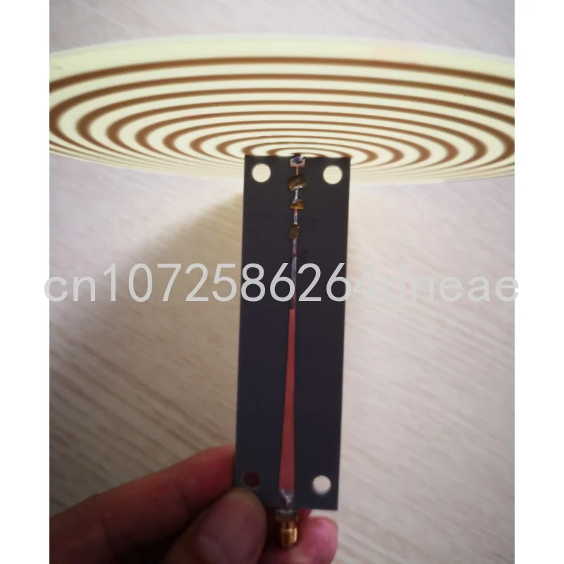 

Planar Helical Antenna 500-3000mhz