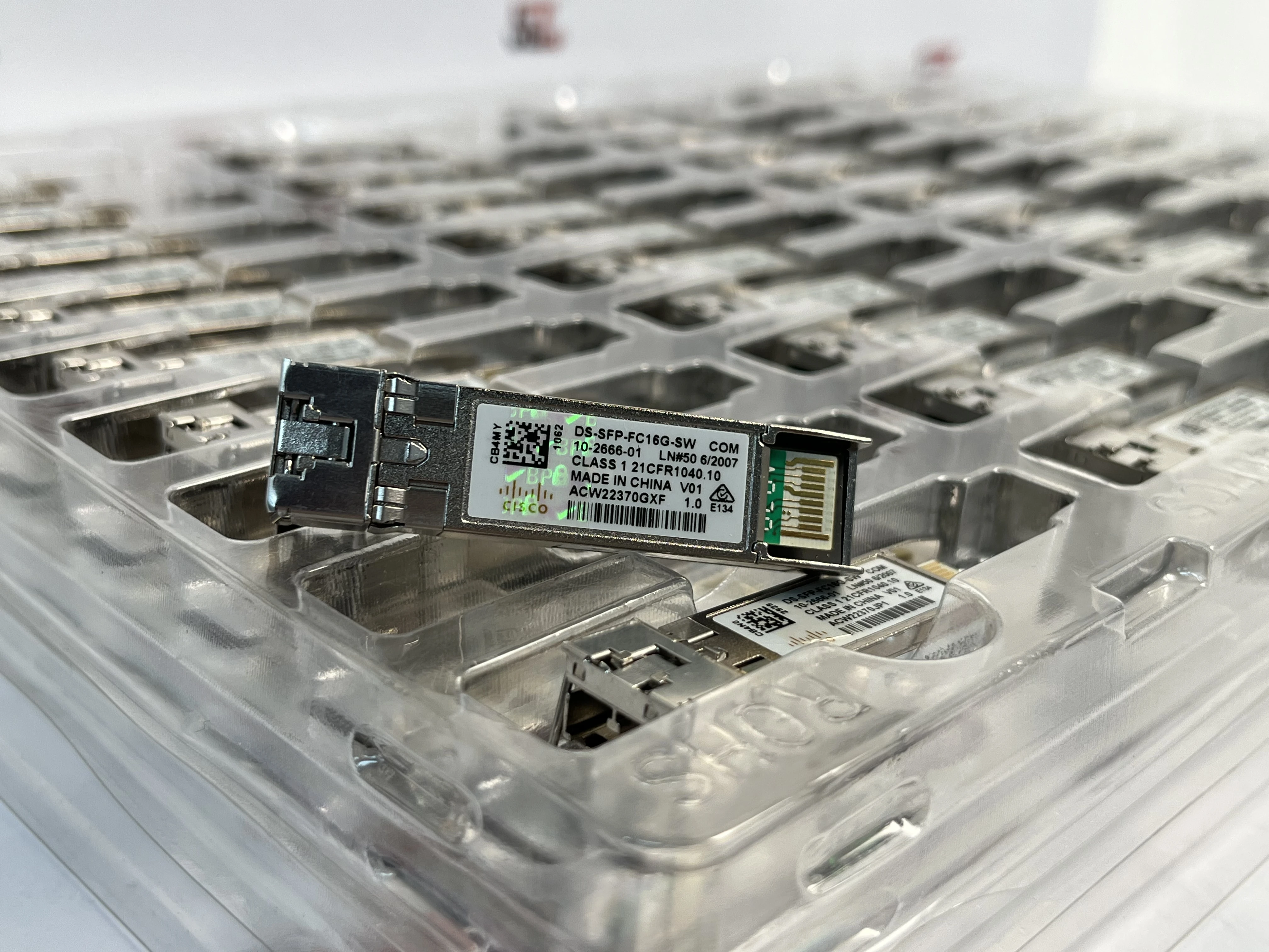 Cisco DS-SFP-FC16G-SW With Hologram Fibre Channel Optical Transceiver Module 850nm 10-2666-01 MMF