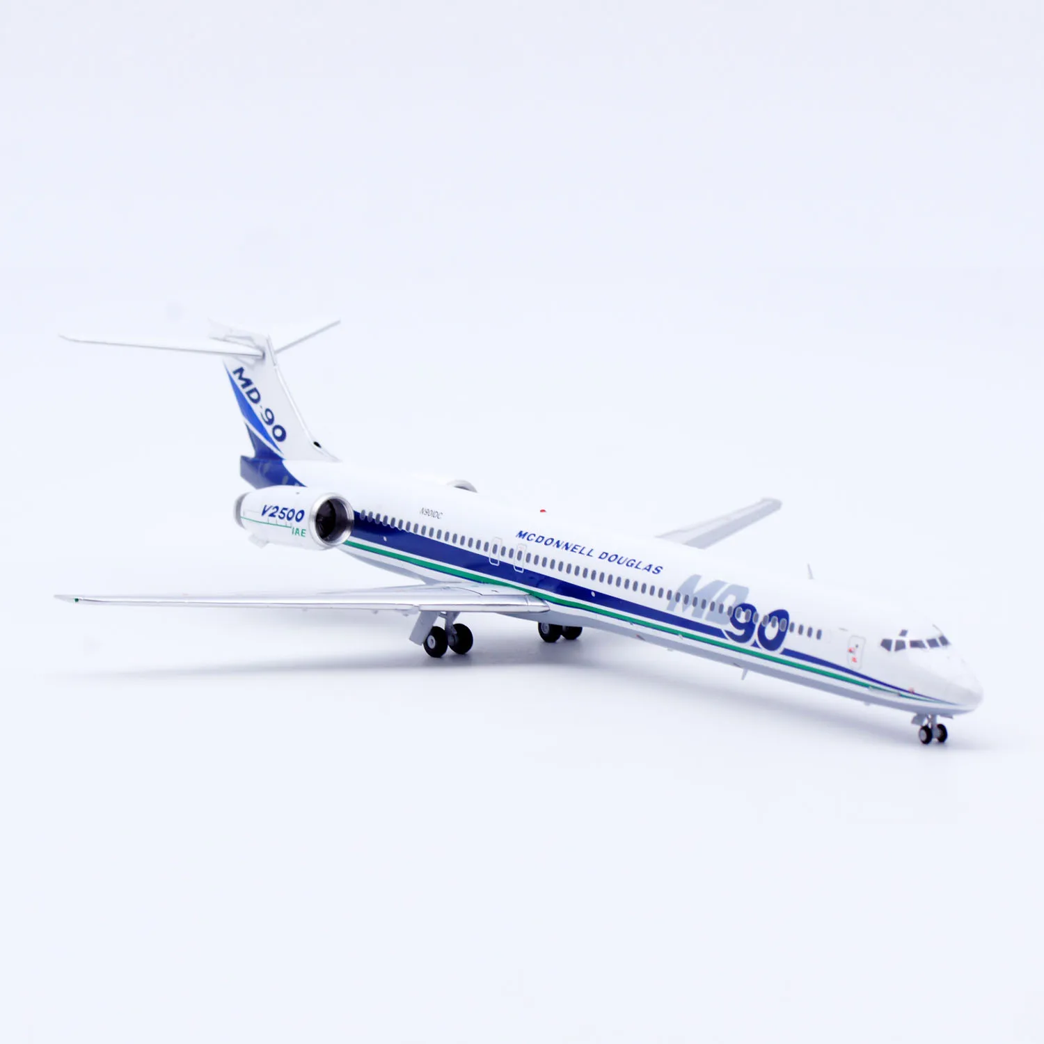 Фото LH2501 Коллекционный самолет из сплава в подарок JC Wings 1:200 MCDONNELL DOUGLAS MD-90 [цвет дома [ Литая под давлением модель самолета N901DC №4