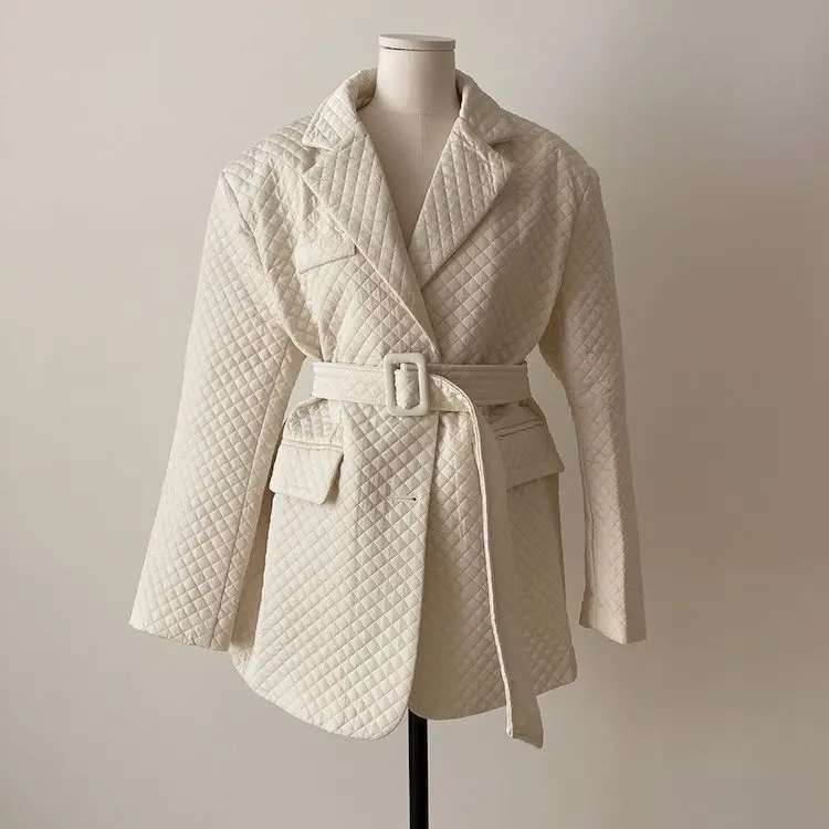 2021  Women's Autumn and Winter Jacket Geometric Three-dimensional Diamond Loose Suit Retro Lapel Lining Cotton Jacket with Belt