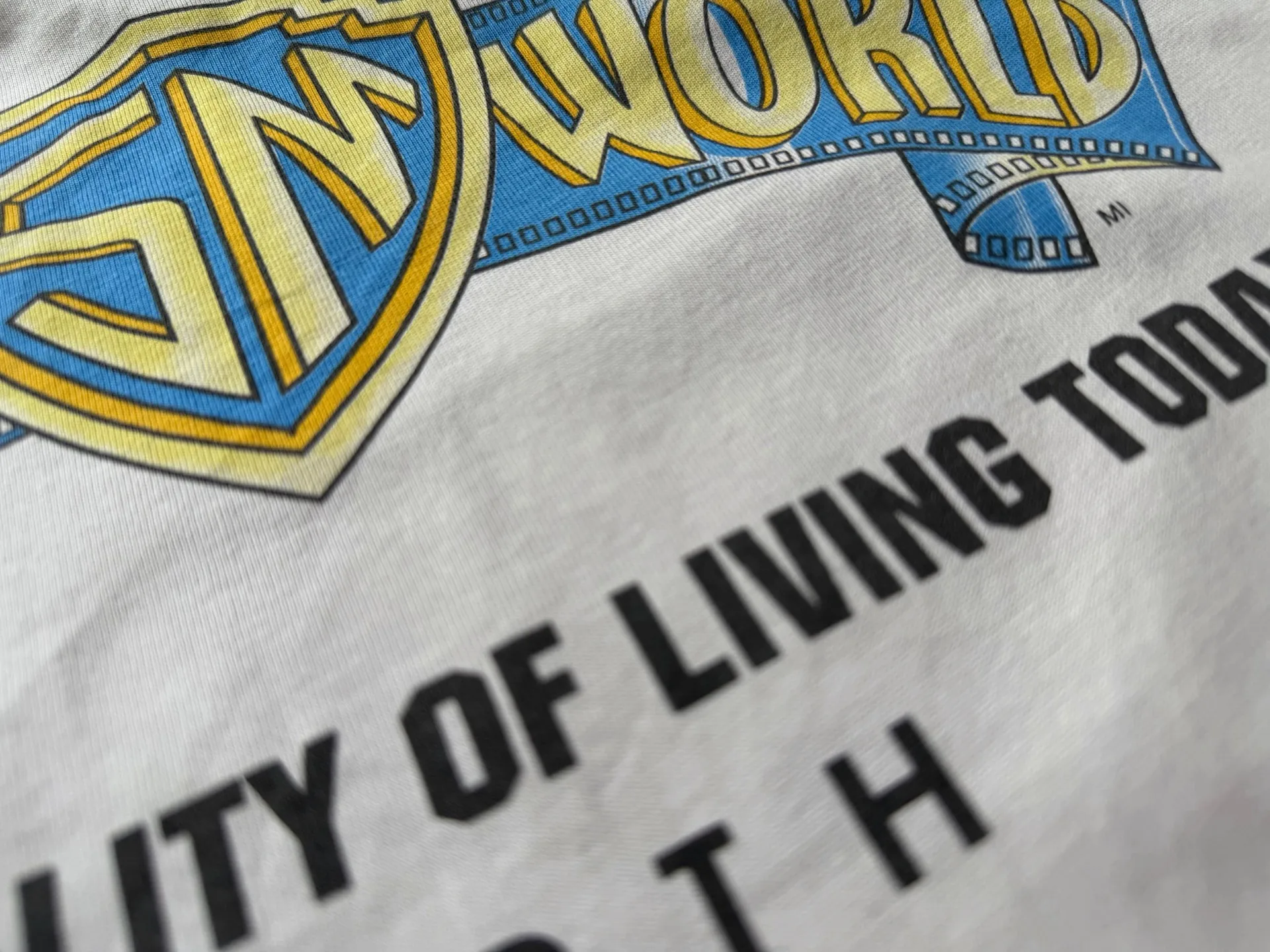Футболка 26ss SAINT SM WORLD HARSH REALITY OF LIVING TODAY EARTH для мужчин и женщин, топы, футболки (art.: 3920da0321267) - 3920da0321267