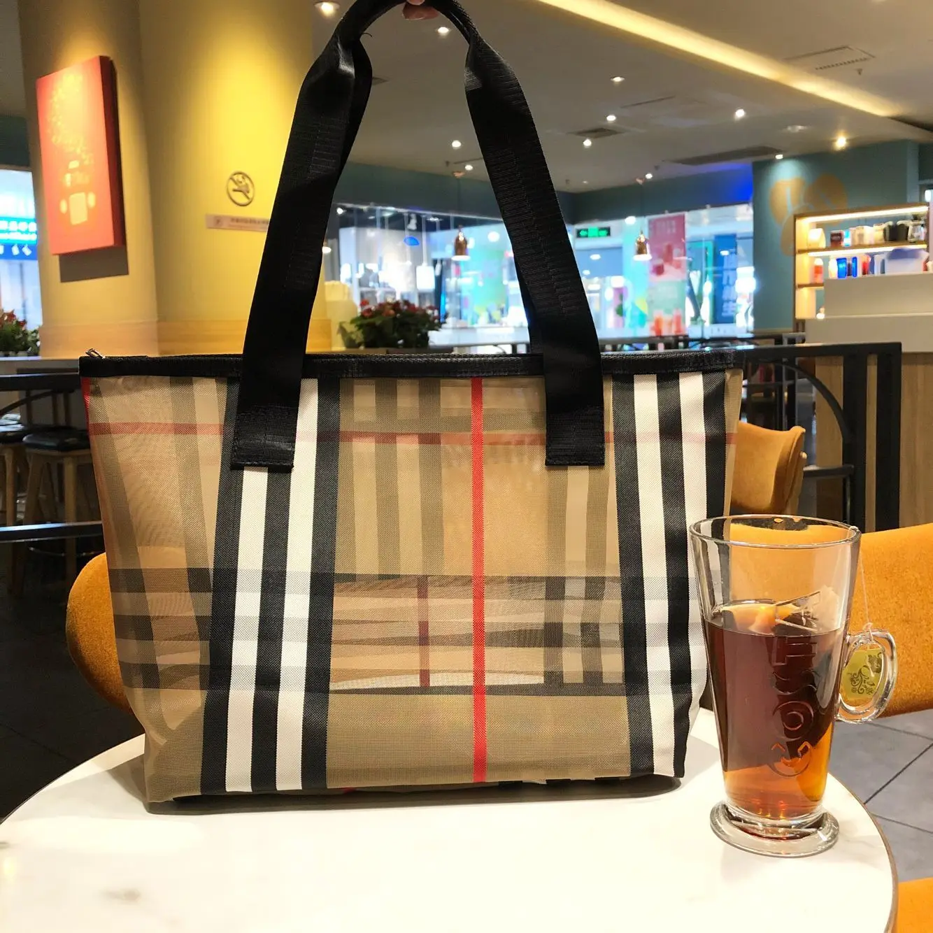 

Transparent Lattice Mesh Single Shoulder Bag Breathable Fashion Trendy Women's Large-capacity Bathing Fitness Tote Bag