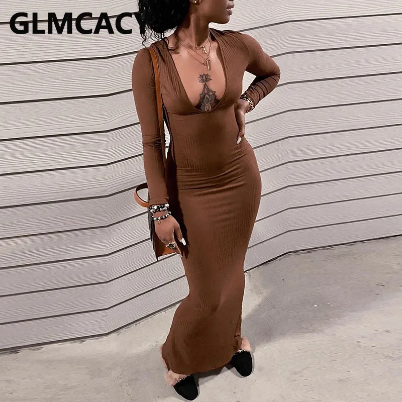 

Женское облегающее платье макси с длинным рукавом и V-образным вырезом